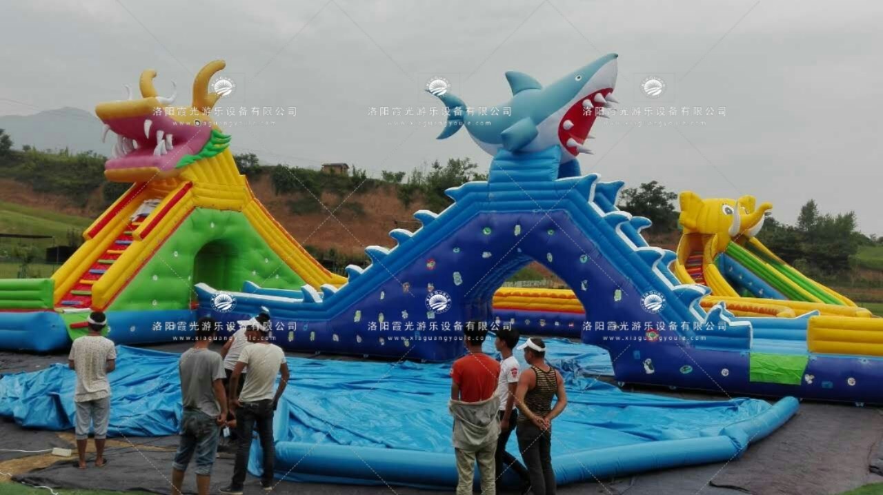 岑巩龙鲨嬉水水上乐园