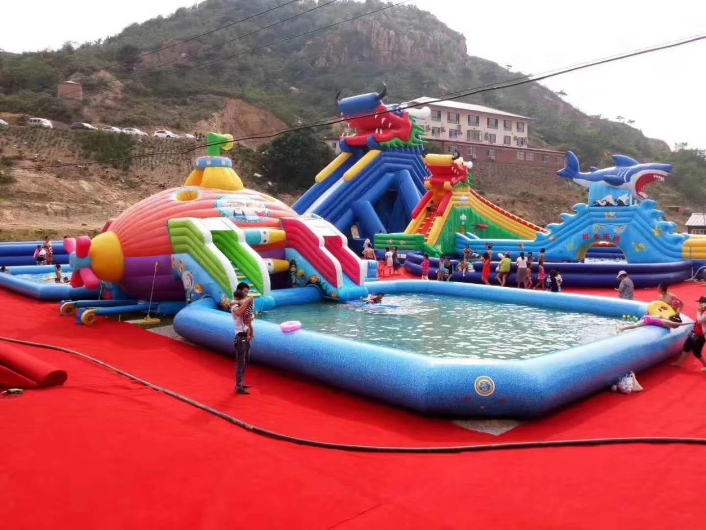 岑巩深海潜艇充气水上乐园